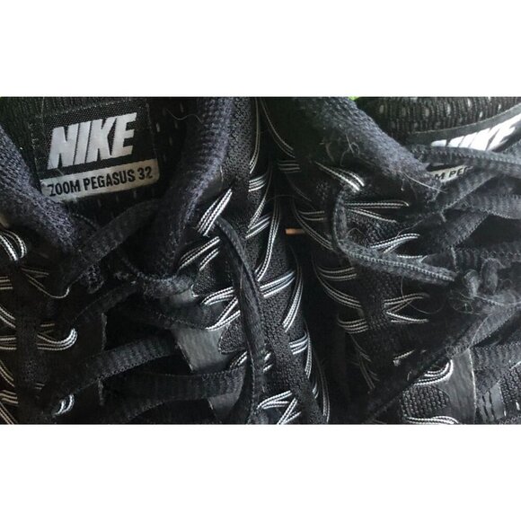 Nike Zoom Pegasus 32 Running Shoes Size 7.5 Black White Womens Sneakers - Picture 6 of 7